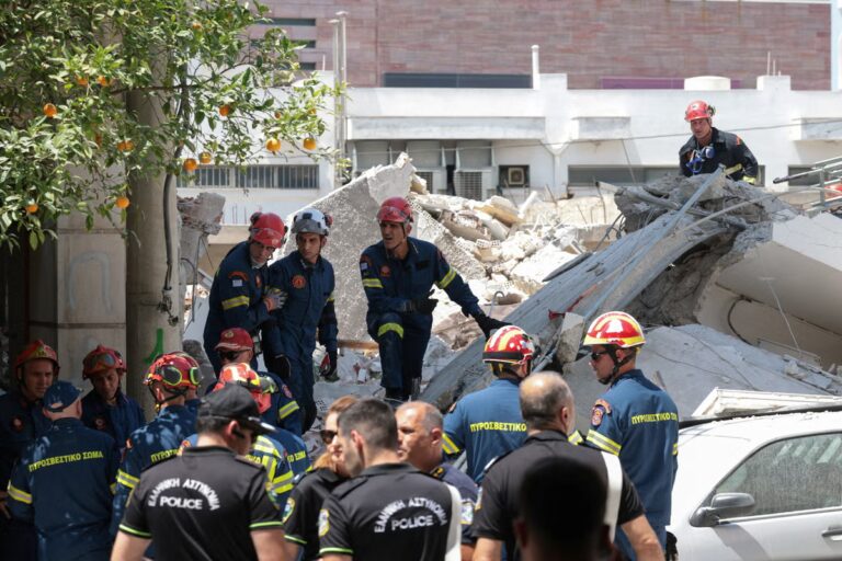 2026-06-30T113414Z_4109884_RC2B4MAERFEX_RTRMADP_3_GREECE-BUILDING-COLLAPSE.JPG