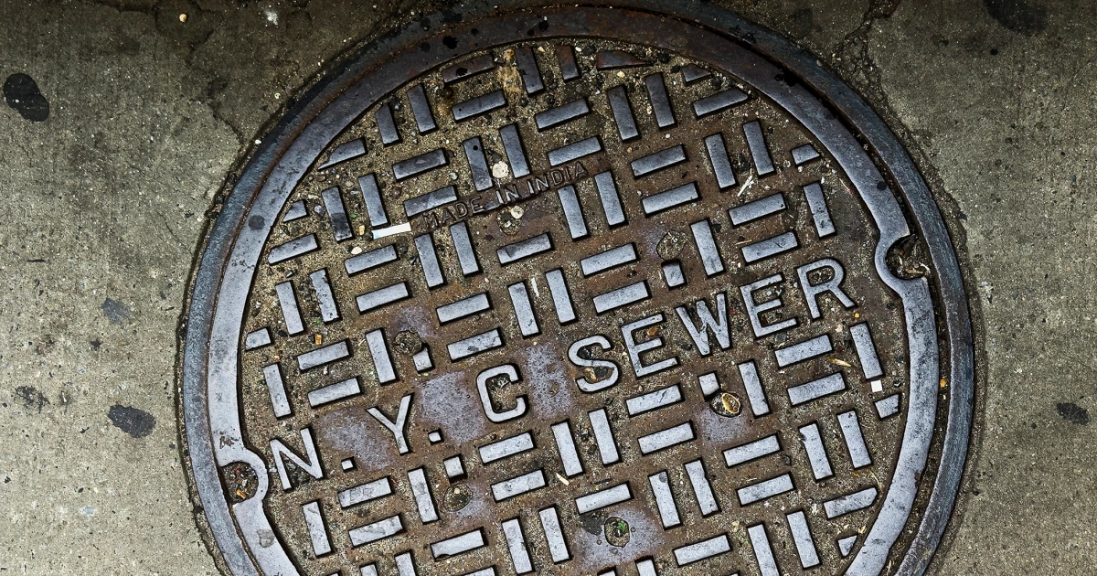260601-man-hole-cover-nyc-aa-145-853e78.jpg