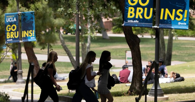 260603-UCLA-aa-453-fac02e.jpg