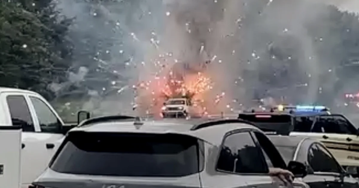 260607-TN-fireworks-explosion-byrdiee-ww-1754-660b00.jpg