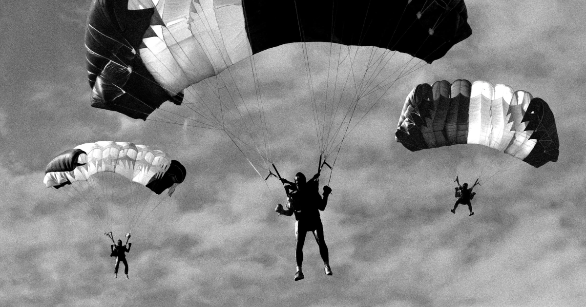 260618-sky-diving-vl-1234p-100379.jpg