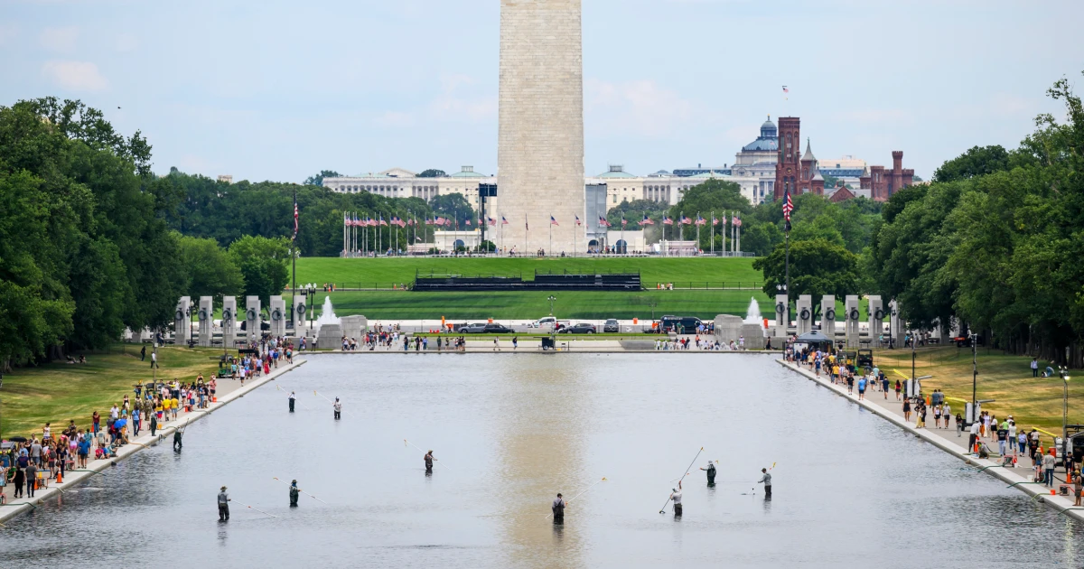 260622-washington-reflecting-pool-mn-0955-529d4b.jpg