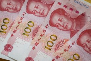 Chinas-stronger-yuan-may-pose-economic-risks.jpg
