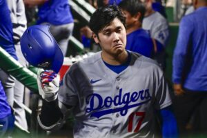 Dodgers-Shohei-Ohtani-exits-with-knee-hamstring-issue-vs-Pirates.jpg