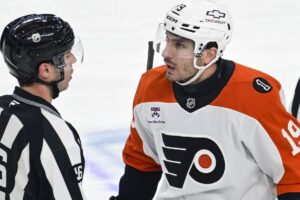 Florida-Panthers-trade-for-Philadelphia-Flyers-Garnet-Hathaway.jpg