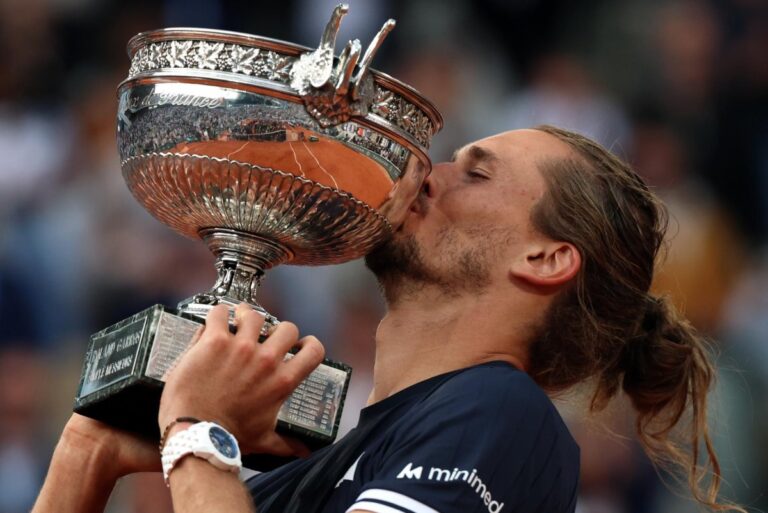 French-Open-2026-Zverev-outlasts-Cobolli-for-first-Grand-Slam.jpg