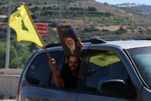 Iran-closes-strait-again-because-of-Israel-Lebanon-fighting.jpg