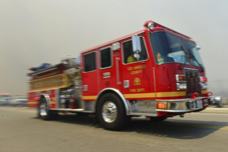 Los-Angeles-mayor-declares-emergency-over-Boyle-Heights-warehouse-fire.jpg