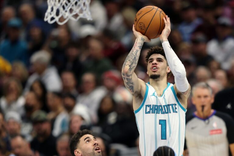 Minnesota-Timberwolves-trade-for-Charlotte-Hornets-guard-LaMelo-Ball.jpg