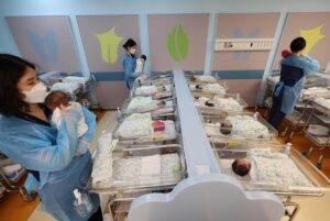 South-Korea-childbirths-soar-to-highest-level-in-7-years-in-April.jpg
