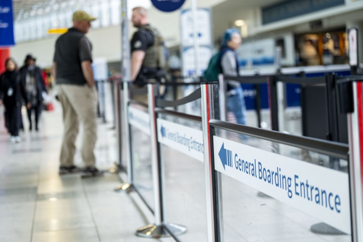 TSA-expects-to-screen-nearly-19M-people-during-week-of-July-4.jpg