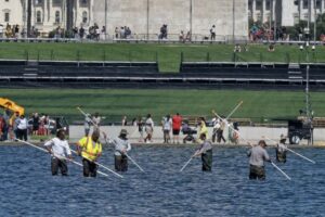 Trump-citing-vandalism-says-pool-repairs-to-begin-immediately.jpg