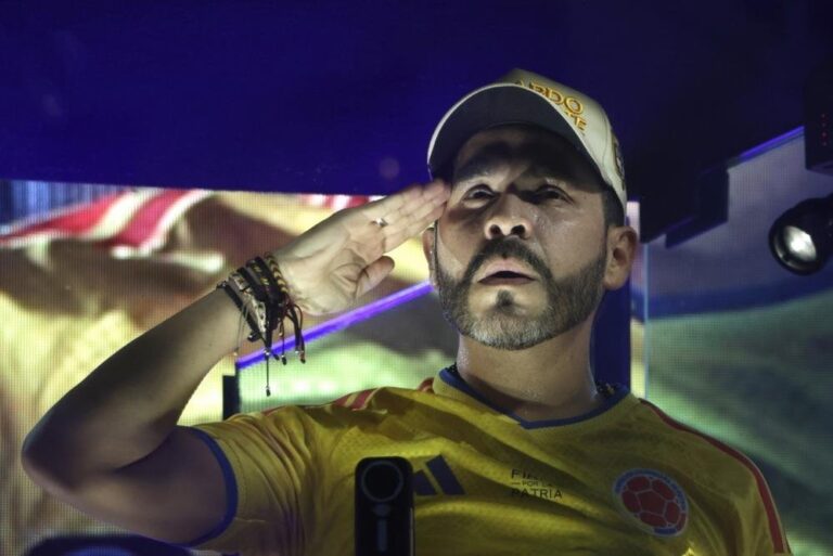 US-citizenship-draws-scrutiny-for-Colombian-presidential-candidate.jpg