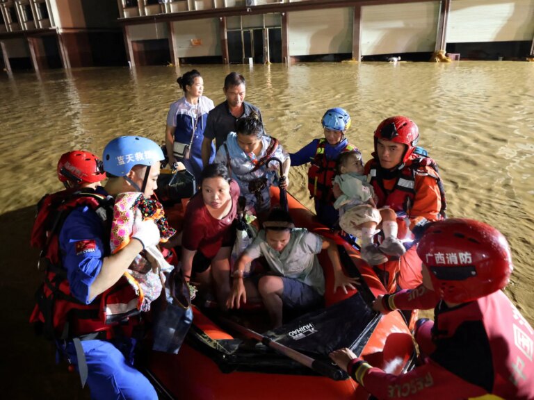 2026-07-07T021649Z_1216044457_RC2F8MAFW3SC_RTRMADP_3_ASIA-WEATHER-CHINA-1783395390.jpg