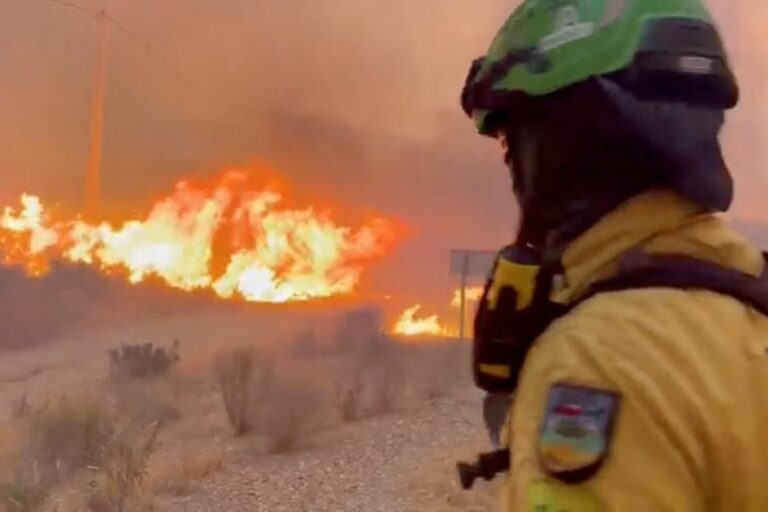 2026-07-10T035534Z_1603315392_RC2RAMA6HIW8_RTRMADP_3_EUROPE-WEATHER-SPAIN-WILDFIRE.JPG