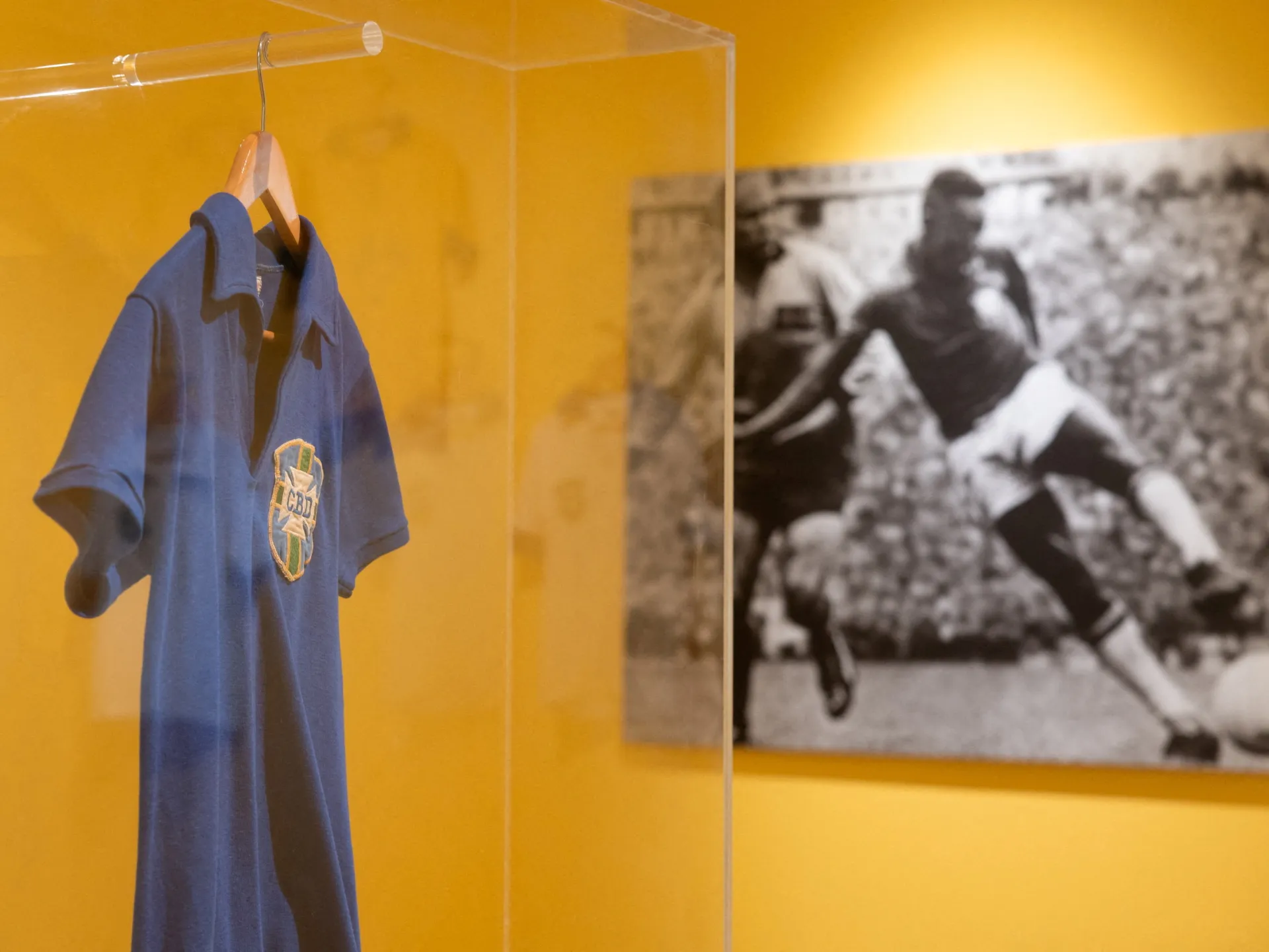 2026-07-16T202758Z_1404375201_RC235MAC04GY_RTRMADP_3_SOCCER-WORLDCUP-PELE-SHIRT-1784247039.jpg