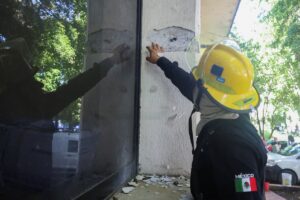 2026-07-17T174640Z_414173986_RC2TFMA9WA8C_RTRMADP_3_MEXICO-QUAKE.JPG