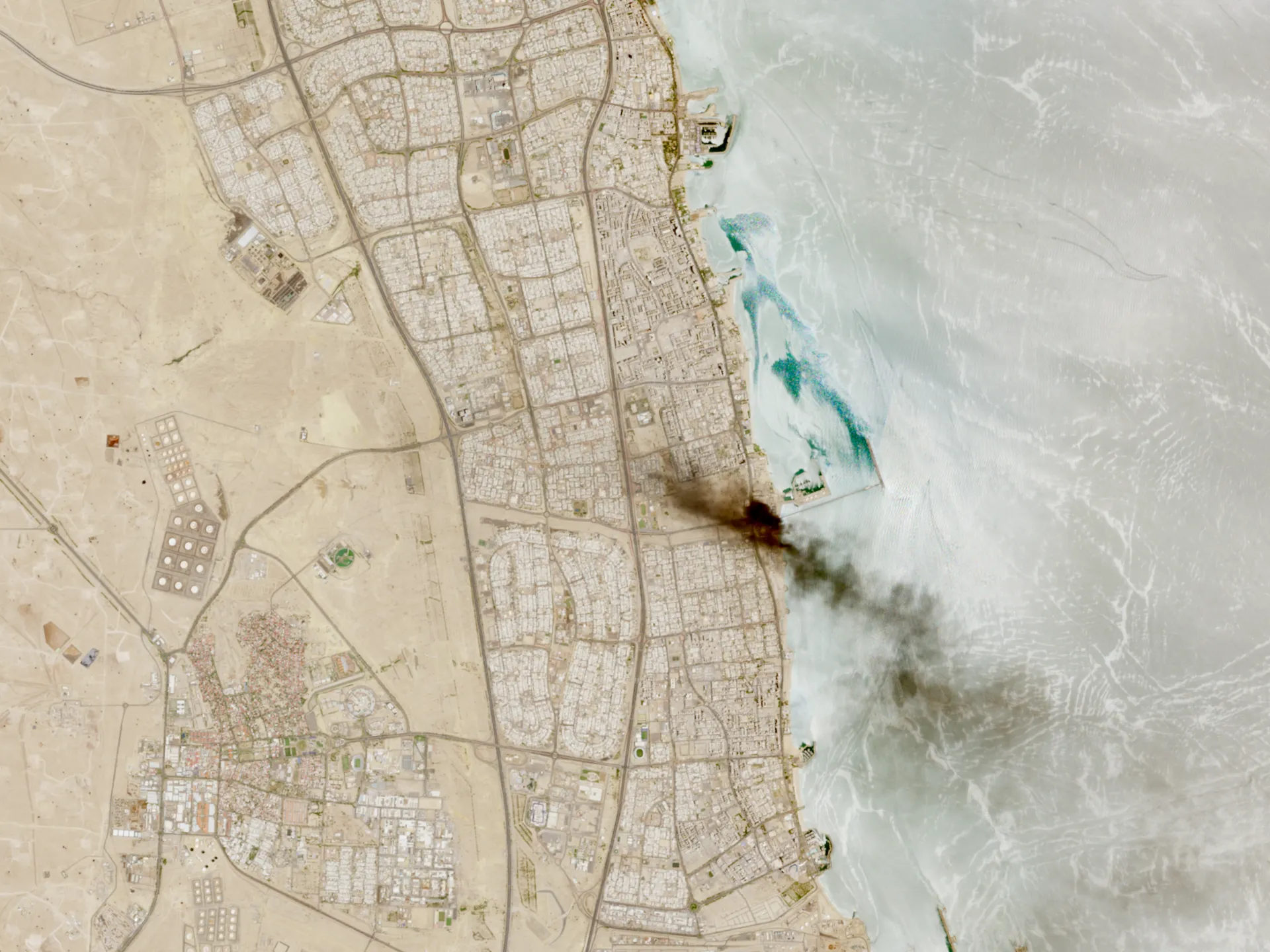 2026-07-18T144008Z_1773237900_RC2EGMA4IJ4T_RTRMADP_3_IRAN-CRISIS-KUWAIT-OIL-1784426245.jpg
