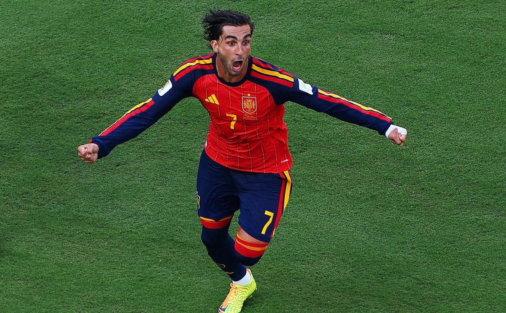 2026-07-19T220327Z_624702254_UP1EM7J1P2G0J_RTRMADP_3_SOCCER-WORLDCUP-ESP-ARG-1784498896.jpg