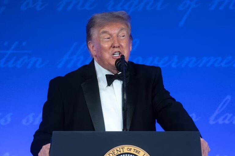 2026-07-25T062453Z_861026417_RC2QKMA4ZA3K_RTRMADP_3_USA-TRUMP-DINNER.JPG