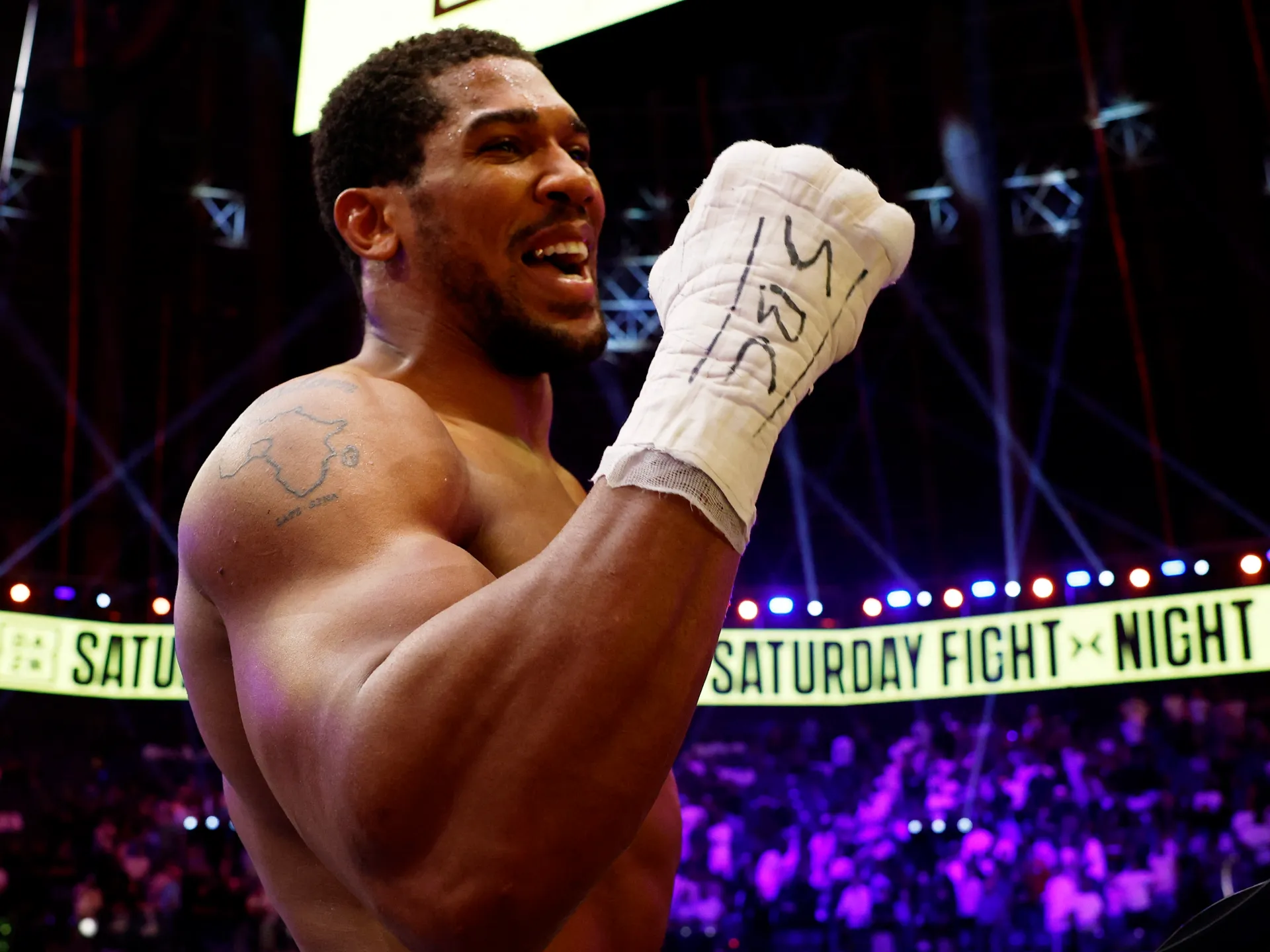 2026-07-25T231656Z_879275999_UP1EM7P1SO64L_RTRMADP_3_BOXING-JOSHUA-PRENGA-1785046131.jpg