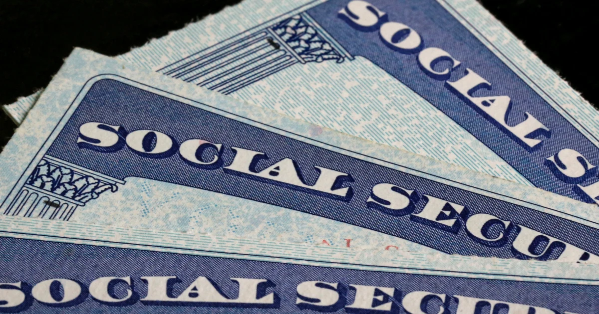 250308-social-security-card-1032-7819b4.jpg