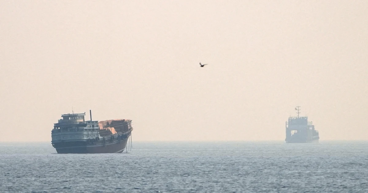 260708-strait-of-hormuz-vsb-2341-9f7bea.jpg