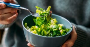 260716-bowl-of-salad-ch-1554-946fcb.jpg