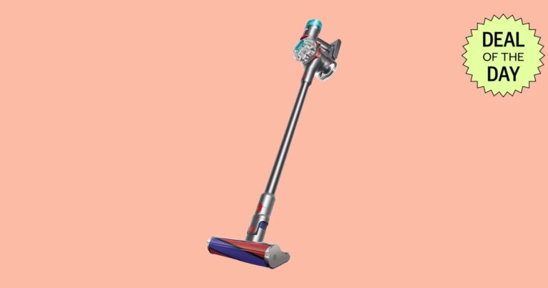 260723-dotd-dyson-v8-mm-main-36168a.jpg