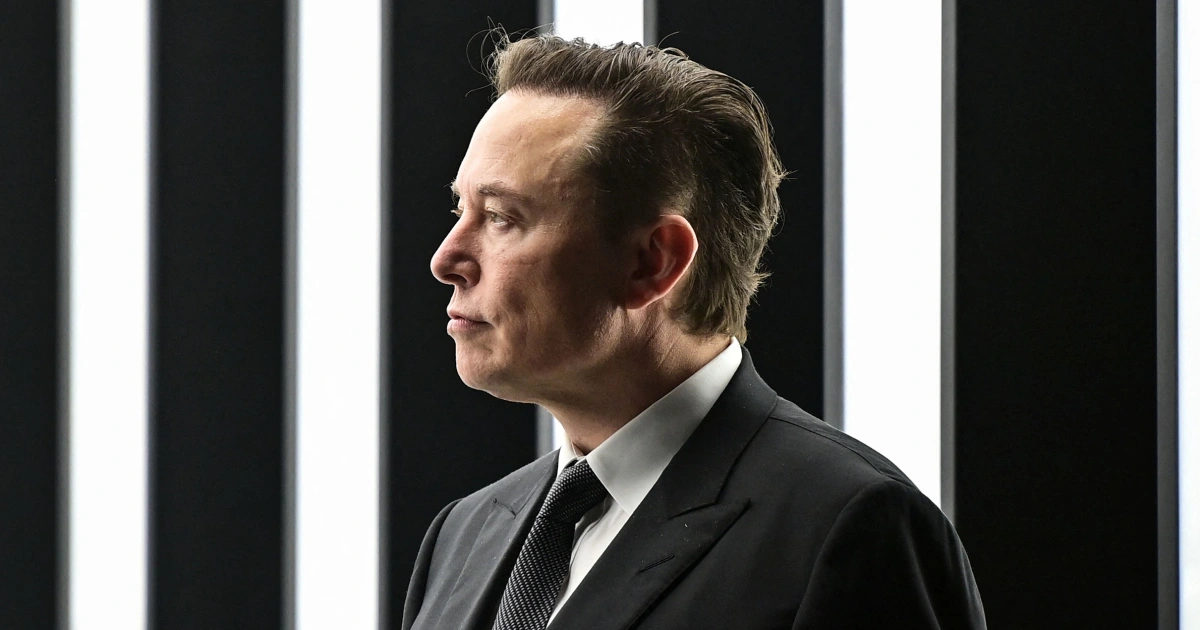 260730-musk-rs-f06a12.jpg