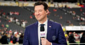 260731-tony-romo-mn-1145-ae522a.jpg