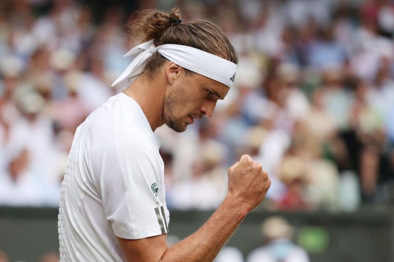 Alexander-Zverev-sweeps-Arthur-Fery-to-reach-his-first-Wimbledon-final.jpg