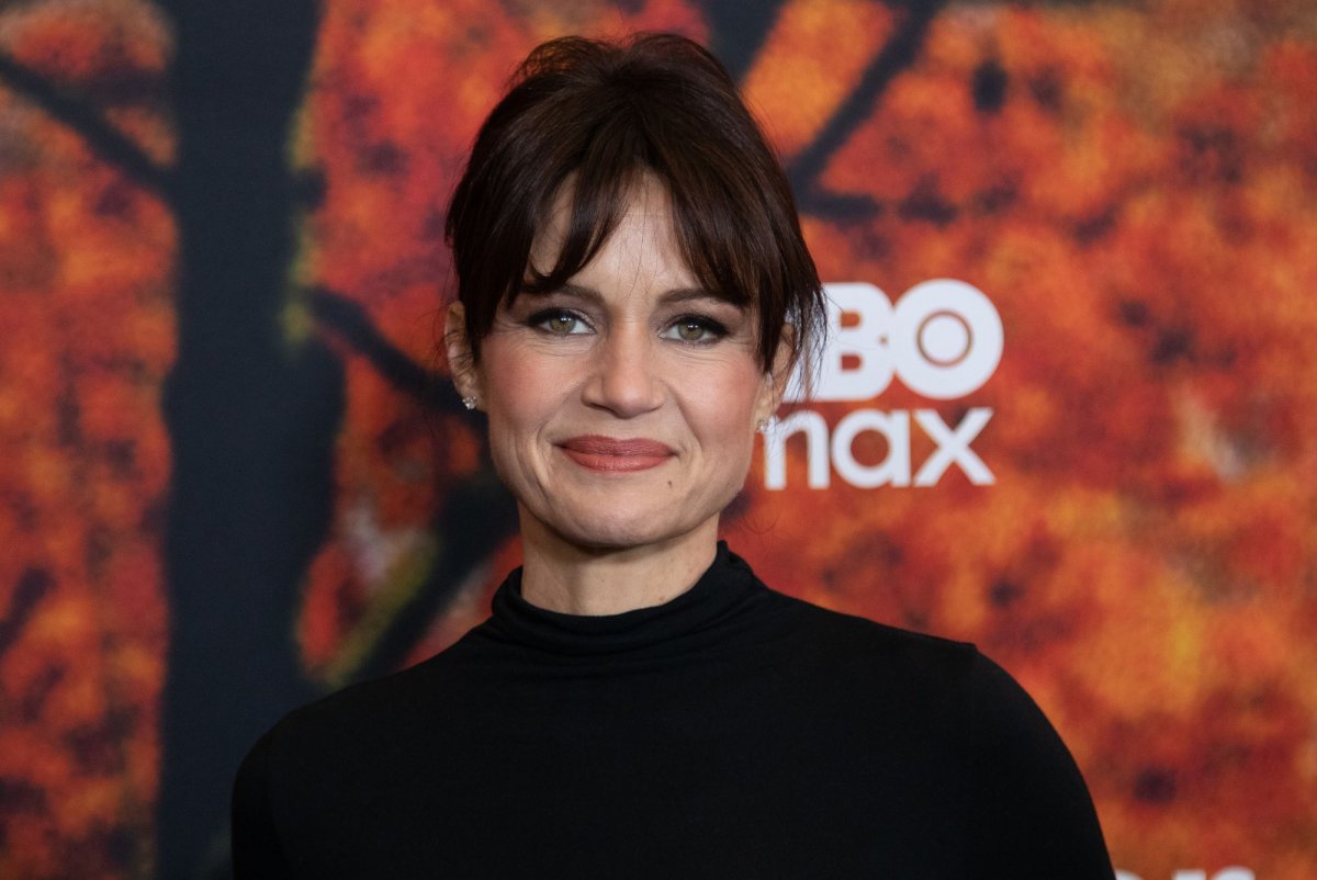 Carla-Gugino-Daniel-Stamm-Lockbox-horror-rooted-in-kindness.jpg