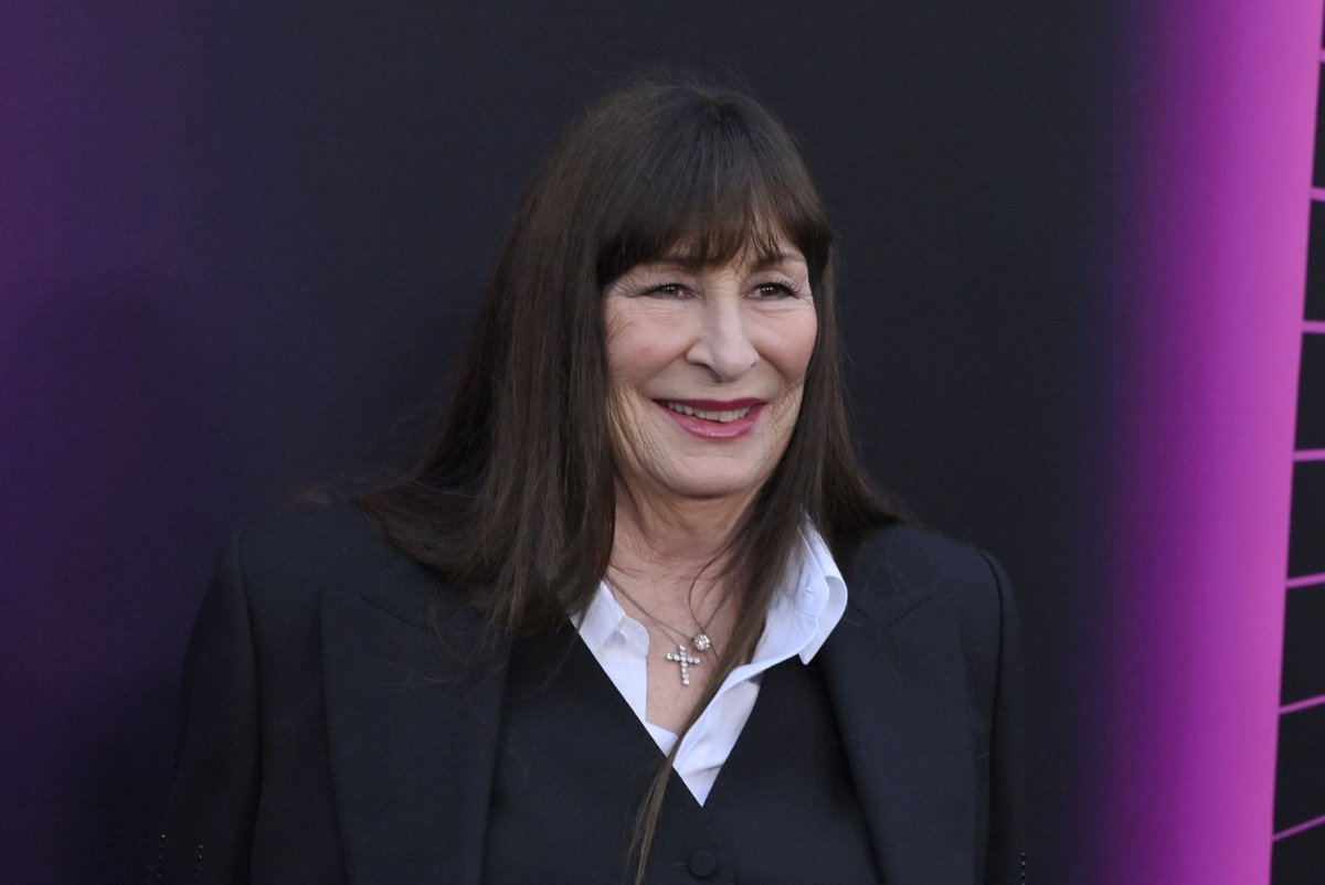 Famous-birthdays-for-July-8-Anjelica-Huston-Jake-McDorman.jpg