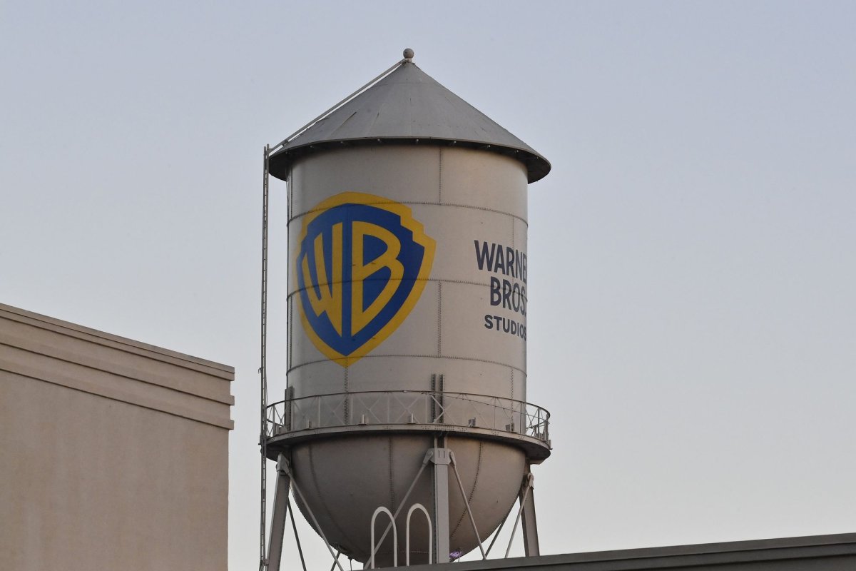 Judge-temporarily-halts-Paramount-Warner-Bros-merger.jpg