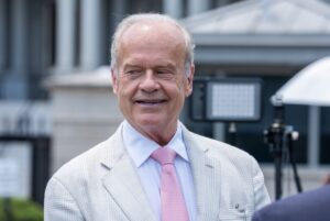 Kelsey-Grammer-Fairfax-saw-the-potential-in-Young-Washington.jpg