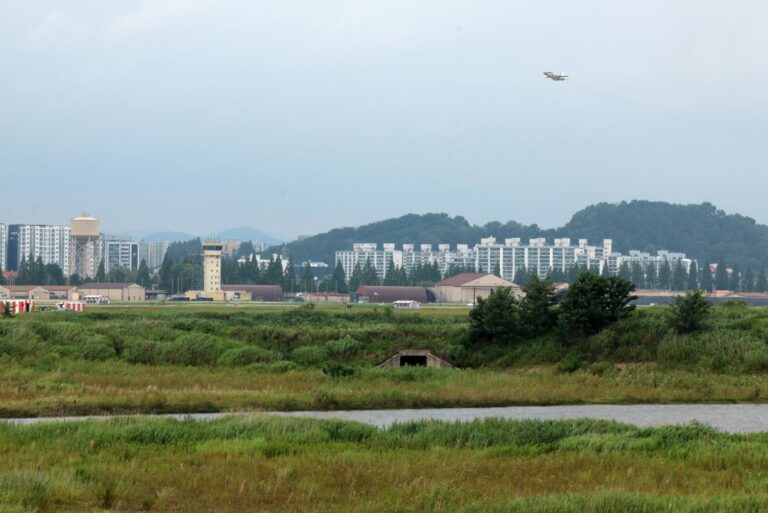 Military-airport-in-Gwangju-selected-as-site-for-S-Korea-semiconductor-production-cluster.jpg