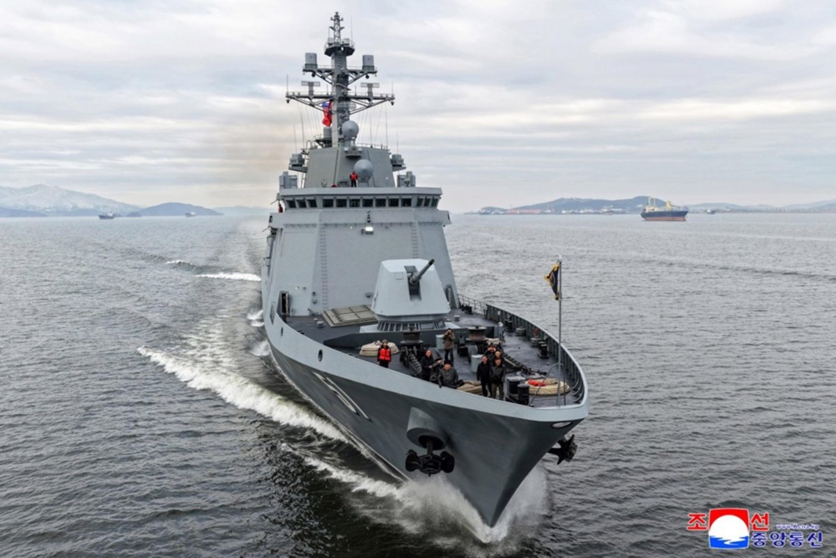 North-Korean-destroyer-may-constrain-US-reinforcements.jpg
