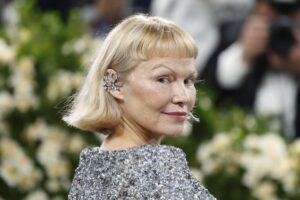 Pamela-Anderson-5-film-TV-roles-beyond-Baywatch.jpg
