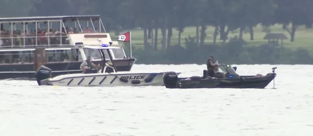 Police-3-children-killed-in-Wisconsin-capsize-found-in-sunken-boat.jpg