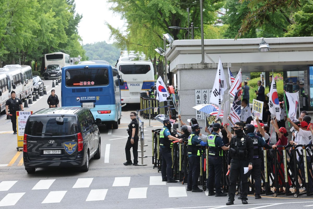 S-Korea-ex-President-Yoon-sentenced-to-2-yrs-in-prison-in-free-opinion-poll-case.jpg