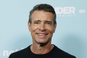 Scott-Foley-thanks-fans-after-Its-Not-Like-That-cancellation.jpg