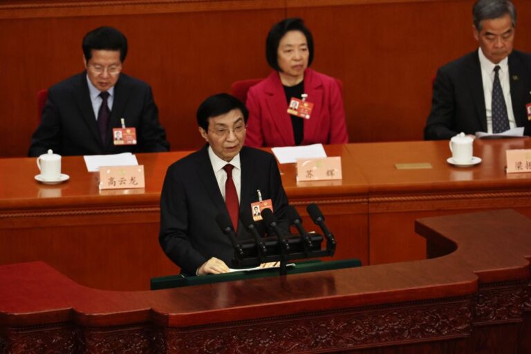 Senior-NK-party-official-top-Chinese-political-adviser-discuss-ways-to-deepen-ties.jpg
