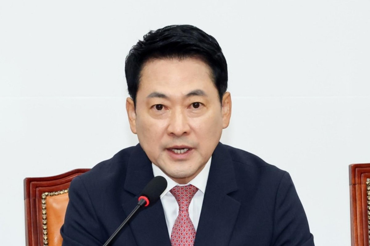 South-Korea-opposition-leader-turns-to-protests.jpg