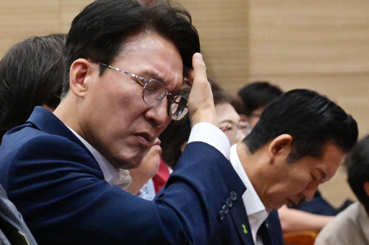 South-Korea-ruling-party-race-turns-bitter-over-church-claims.jpg