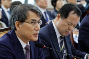 South-Korean-parties-split-over-election-special-counsel.jpg