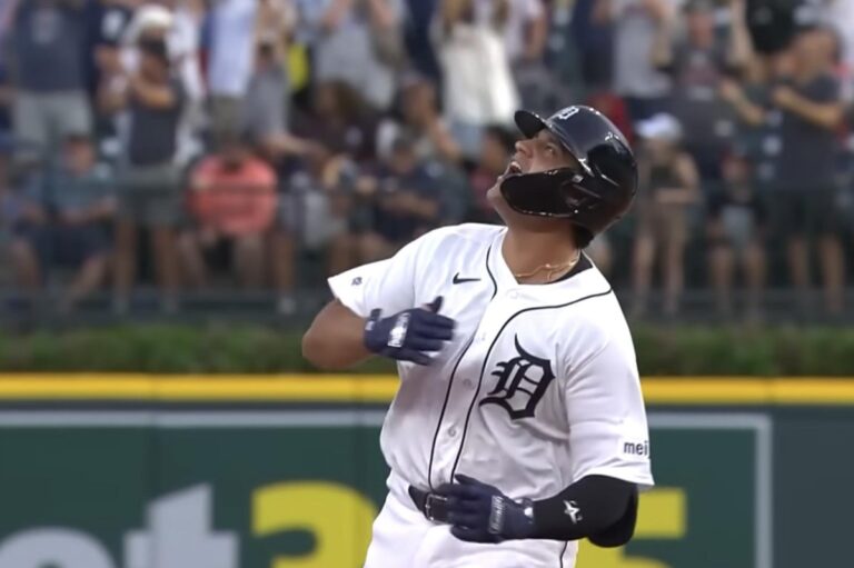 Tigers-Eduardo-Valencia-homers-in-first-MLB-at-bat-honors-Venezuela.jpg