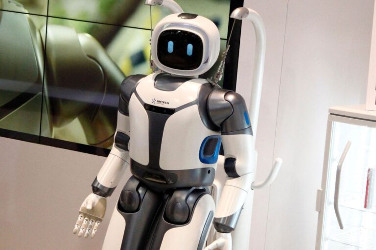Trump-administration-bans-imports-of-Chinese-made-humanoid-robots.jpg