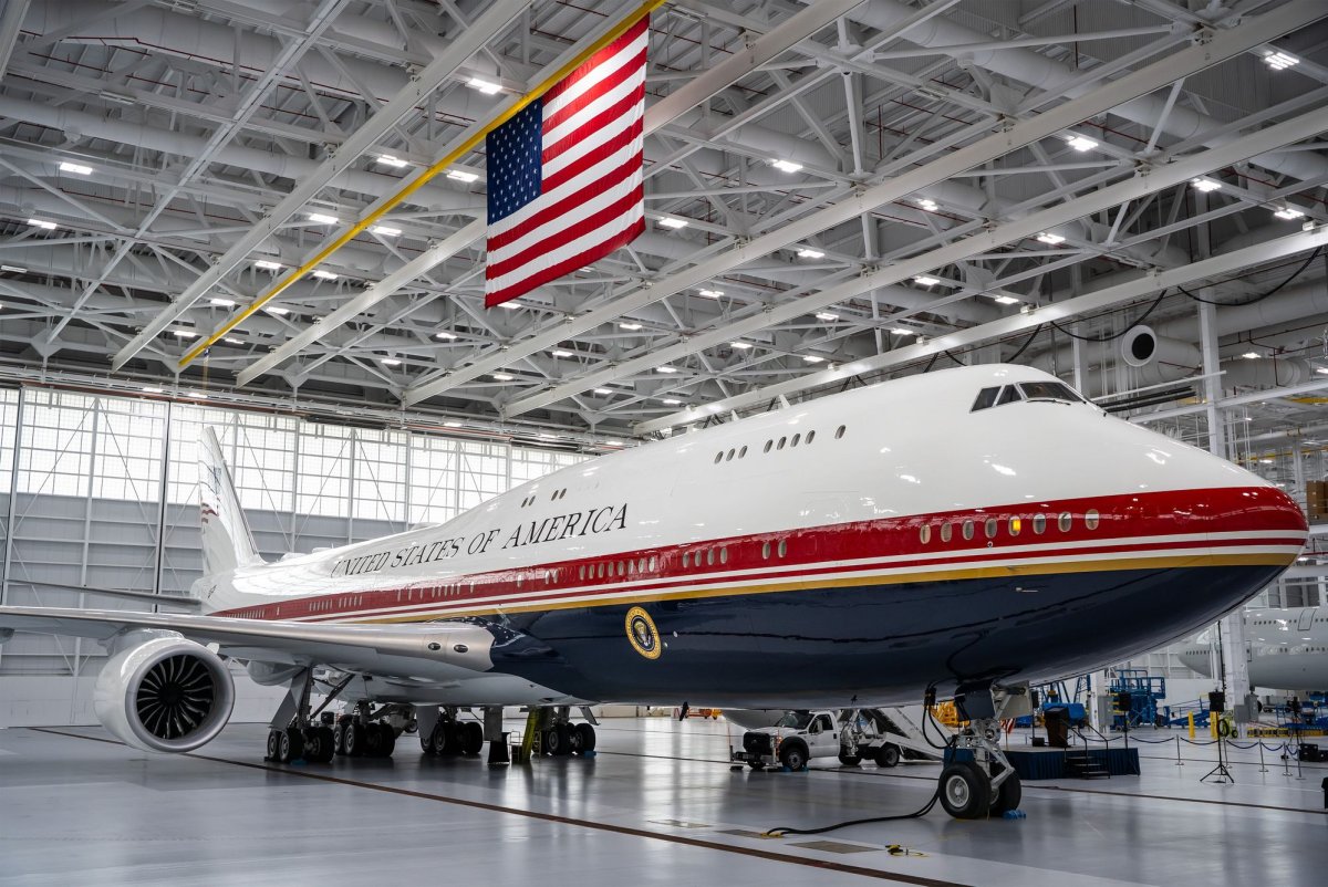 Trump-departs-Turkey-on-old-Air-Force-One-amid-security-speculation.jpg