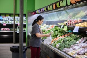 UN-report-charts-rising-cost-of-a-healthy-diet-for-billions-of-poor.jpg